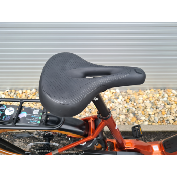 centurion-easyr700i-ebike-mlyvazas-varosi-noi-smartboschcx-85nm-625wh-11_10.jpg