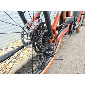 centurion-easyr700i-ebike-mlyvazas-varosi-noi-smartboschcx-85nm-625wh-4_4.jpg