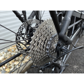 ktm-macinatourcx610-ebike-pedelec-smartsystemboschcx-85nm-625wh-trekking-saevedo-lampa-csomagtarto-28-1km-m-5_5.jpg